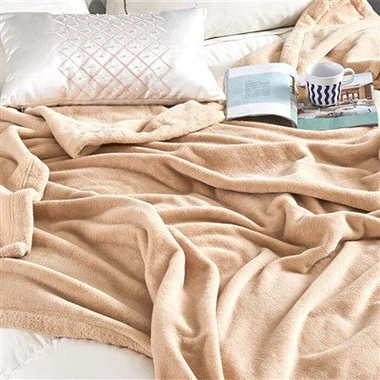 Фланелева ковдра в літаку